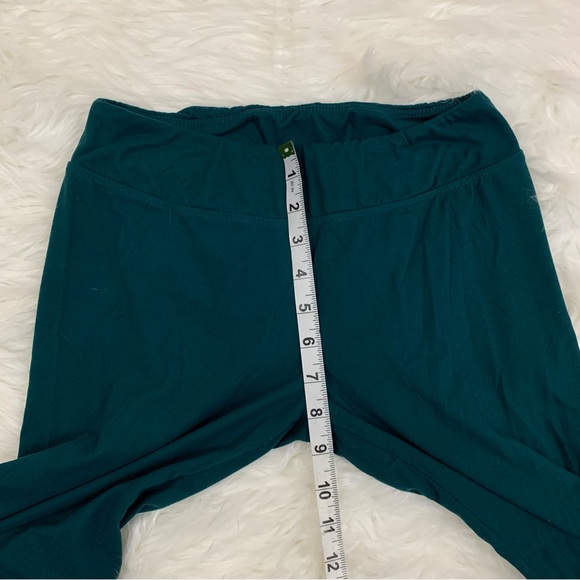 Hot Kiss Teal Athletic Capri Leggings - Picture 8 of 12